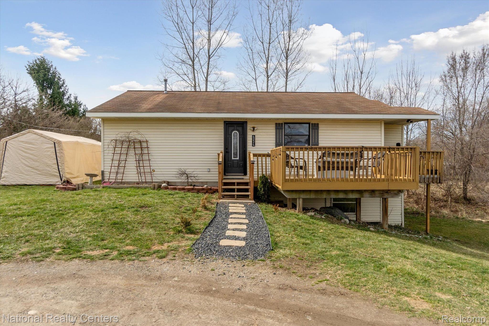 4224 East Allen Road Howell, MI 48855 - Photo 2 of 31 Gallery Image 2