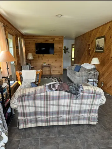 $630,000 | 24 West Shore Drive, Tinmouth, VT 05773