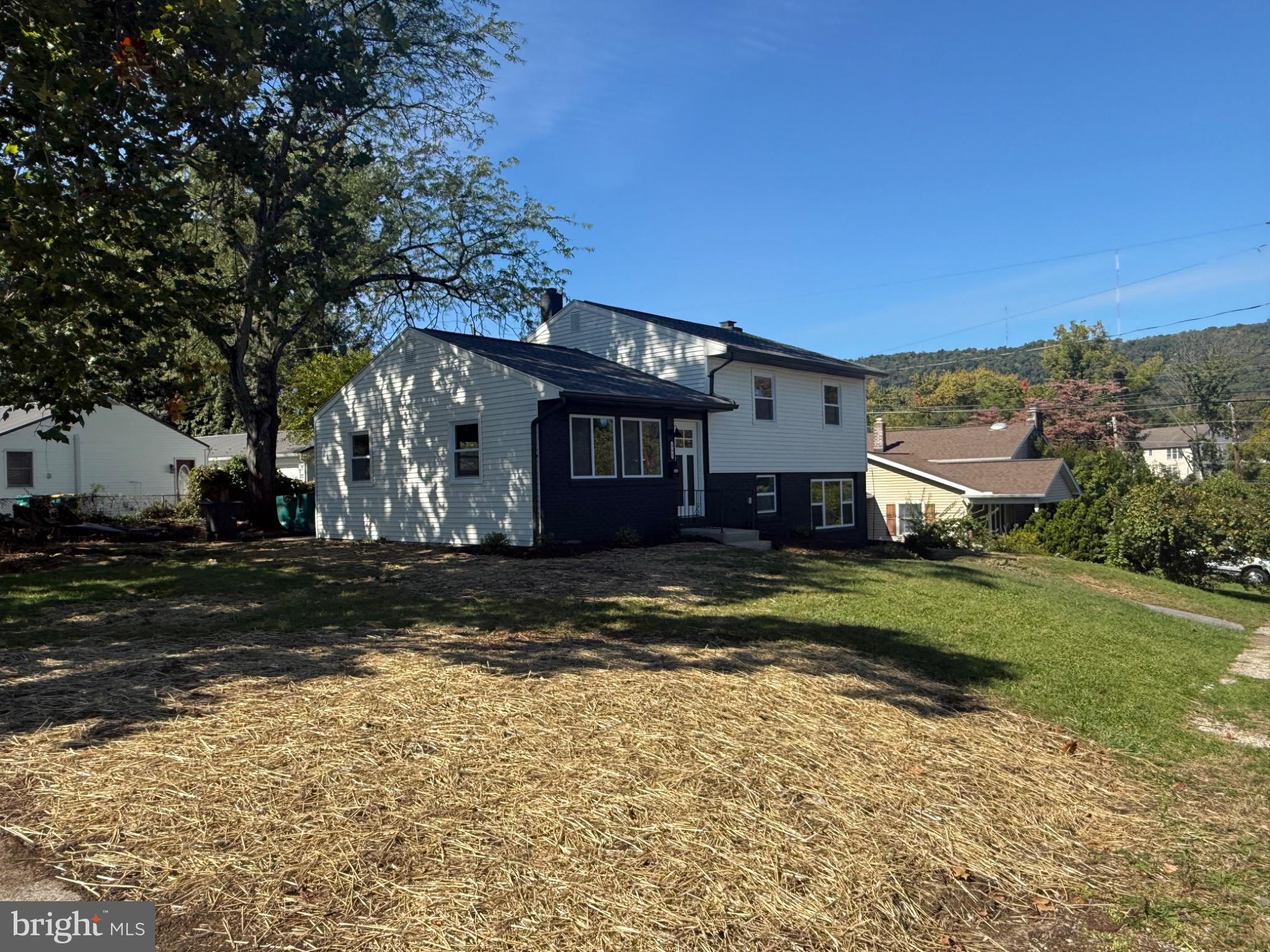 363 Raymond Road Enola, PA 17025 - Photo 2 of 3 Gallery Image 2