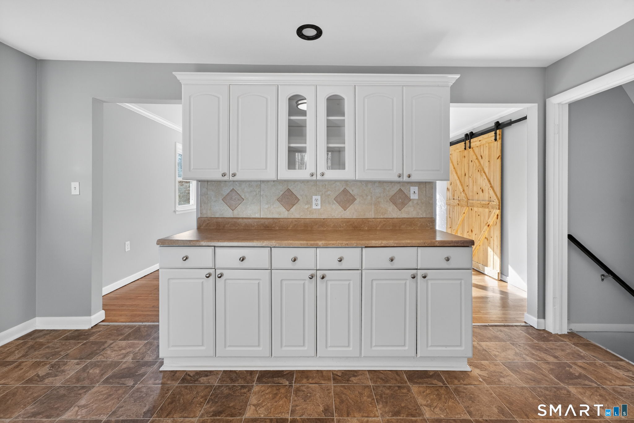 23 Holbrook Road Seymour, CT 06483 - Photo 7 of 53 an oven cabinets
