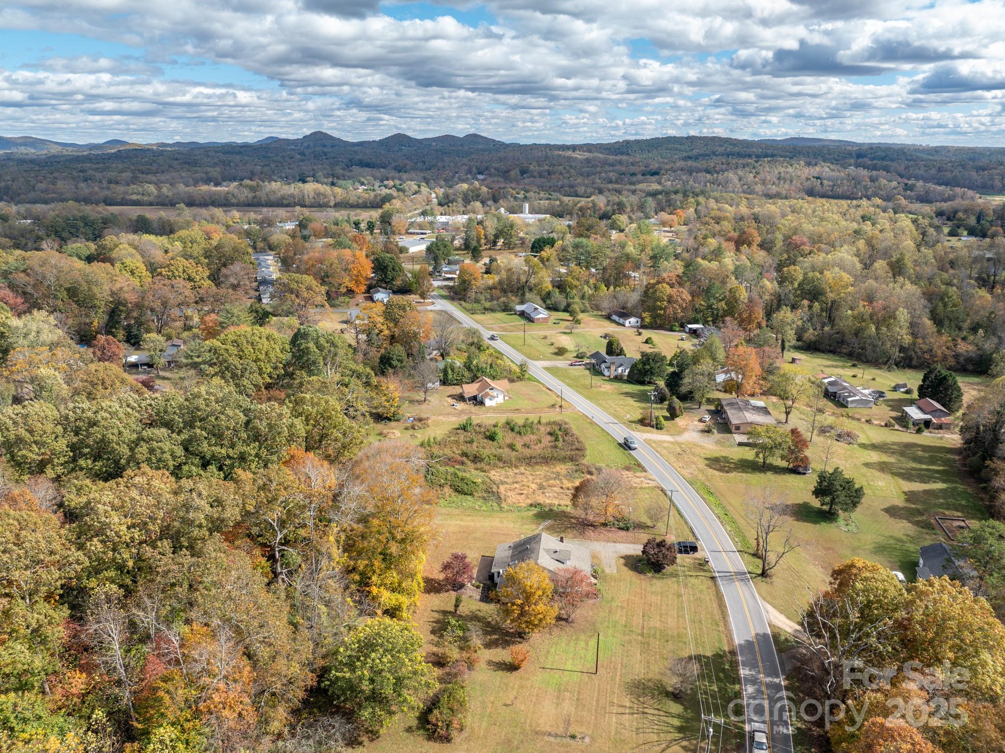 4541 Hartland Road Lenoir, NC 28645 - Photo 24 of 40 a view of a city with ocean view