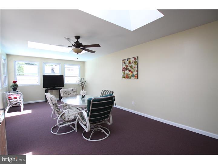 813 West Rolling Road Springfield, PA 19064 - Photo 14 of 24 Sun Room