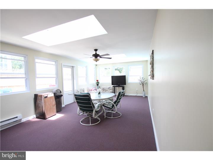 813 West Rolling Road Springfield, PA 19064 - Photo 15 of 24 Sun Room