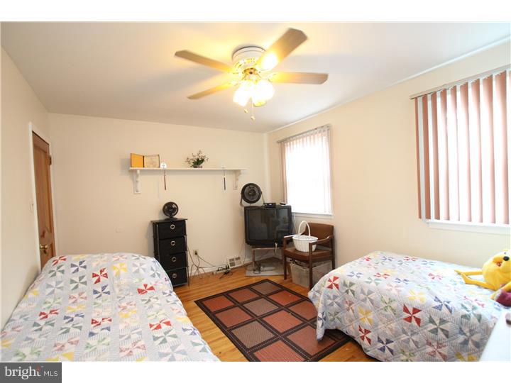 813 West Rolling Road Springfield, PA 19064 - Photo 21 of 24 Bedroom 3