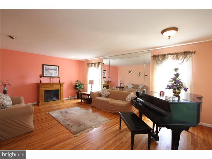 813 West Rolling Road Springfield, PA 19064 - Photo 6 of 24