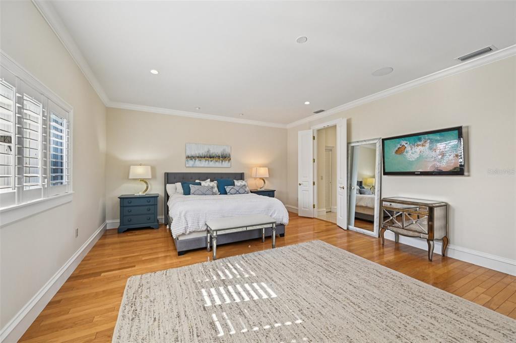1121 Morningside Place Sarasota, FL 34236 - Photo 33 of 76