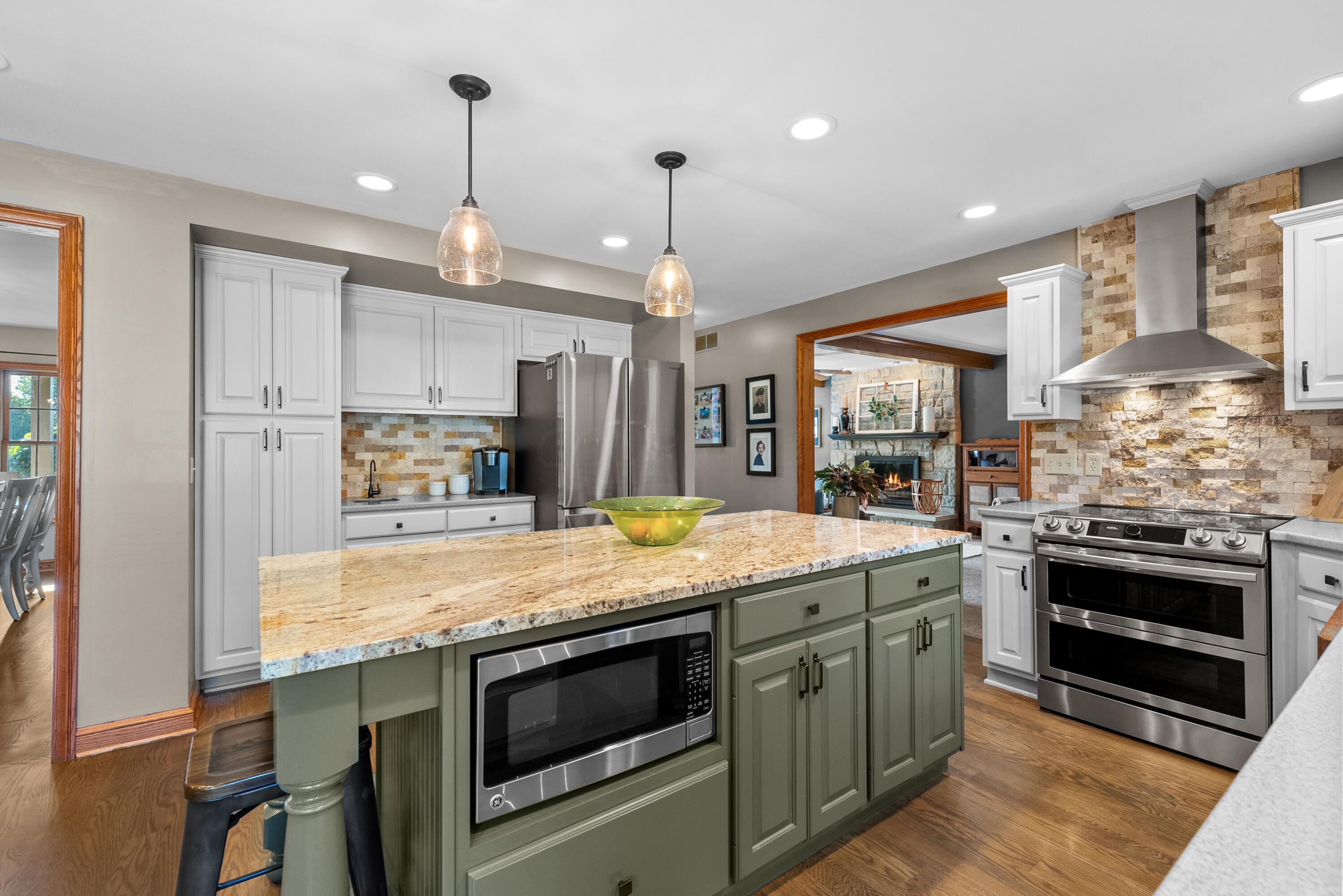 2314 Amity Road Hilliard, OH 43026 - Photo 5 of 70 DSC03593