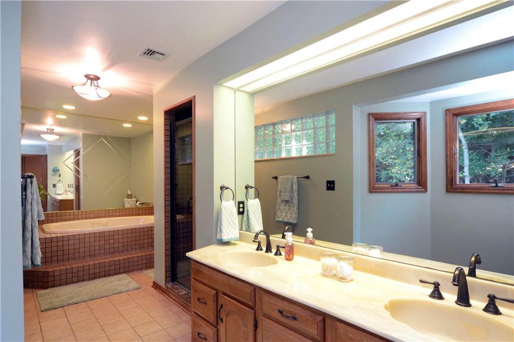 469 Lowries Run Road Pittsburgh, PA 15229 - Photo 18 of 24 Gallery Image 18