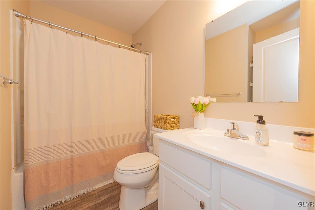 2084 Alex Road Easton, PA 18040 - Photo 15 of 20 Gallery Image 15