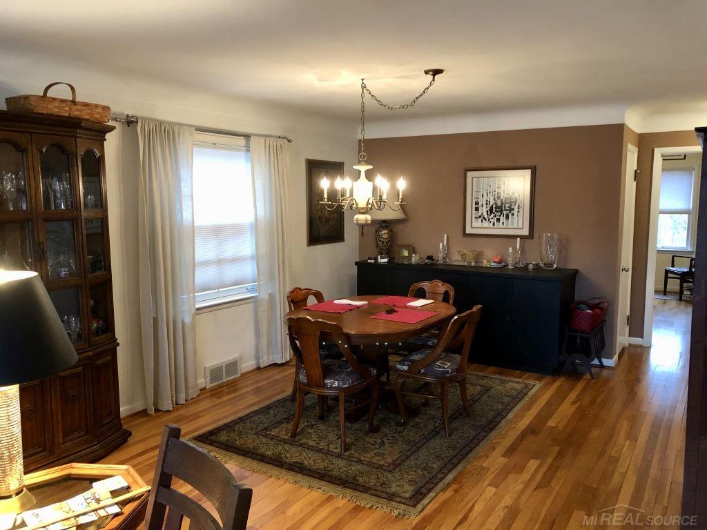 735 Harcourt Road Grosse Pointe, MI 48230 - Photo 7 of 11