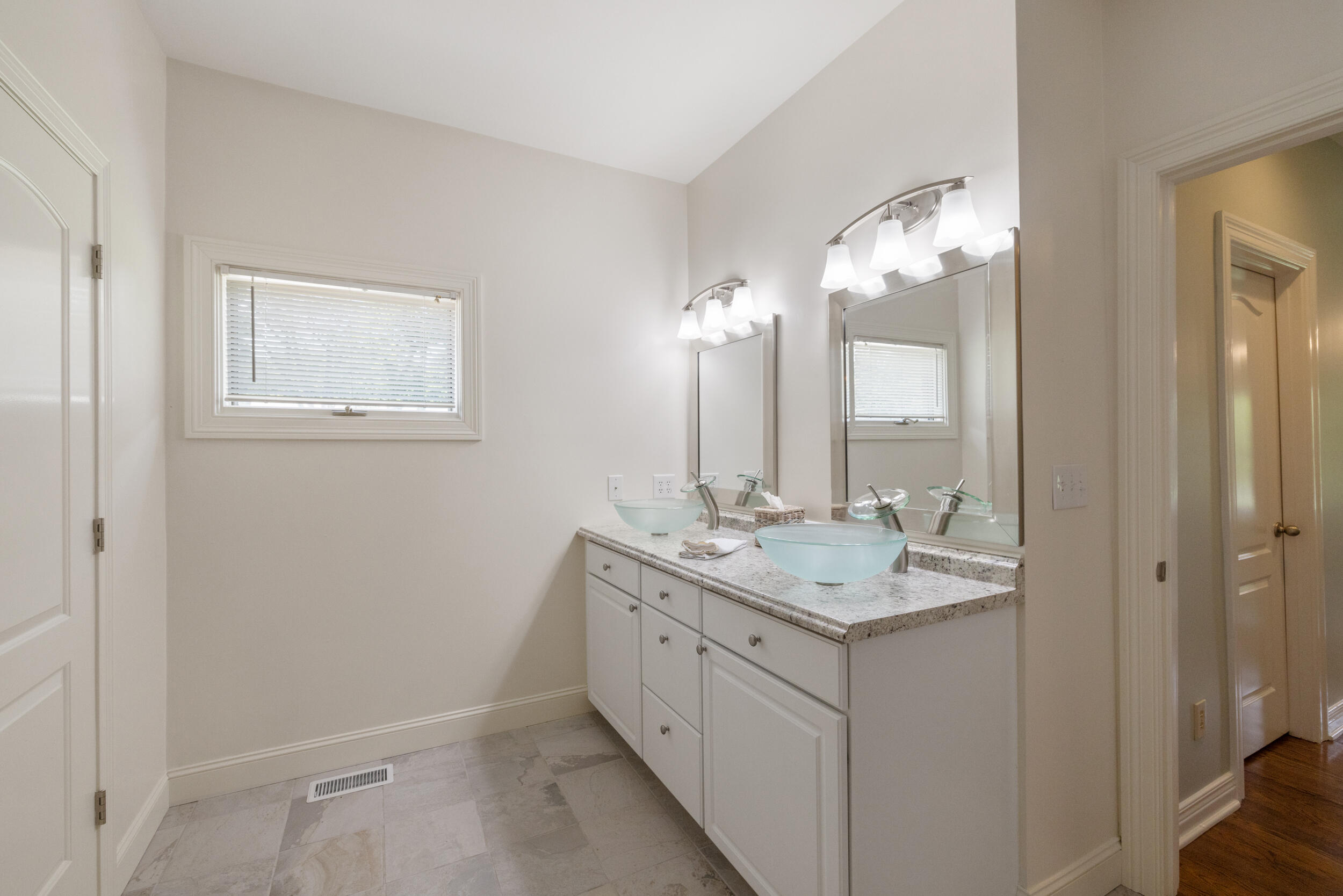 4550 Briar Hill Road Lexington, KY 40516 - Photo 24 of 93 14_1h4a1266