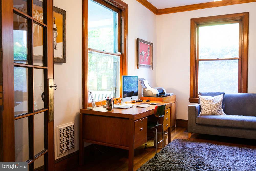 107 Longwood Road Baltimore, MD 21210 - Photo 14 of 30 1st Floor Office w/Built-in Bookcases