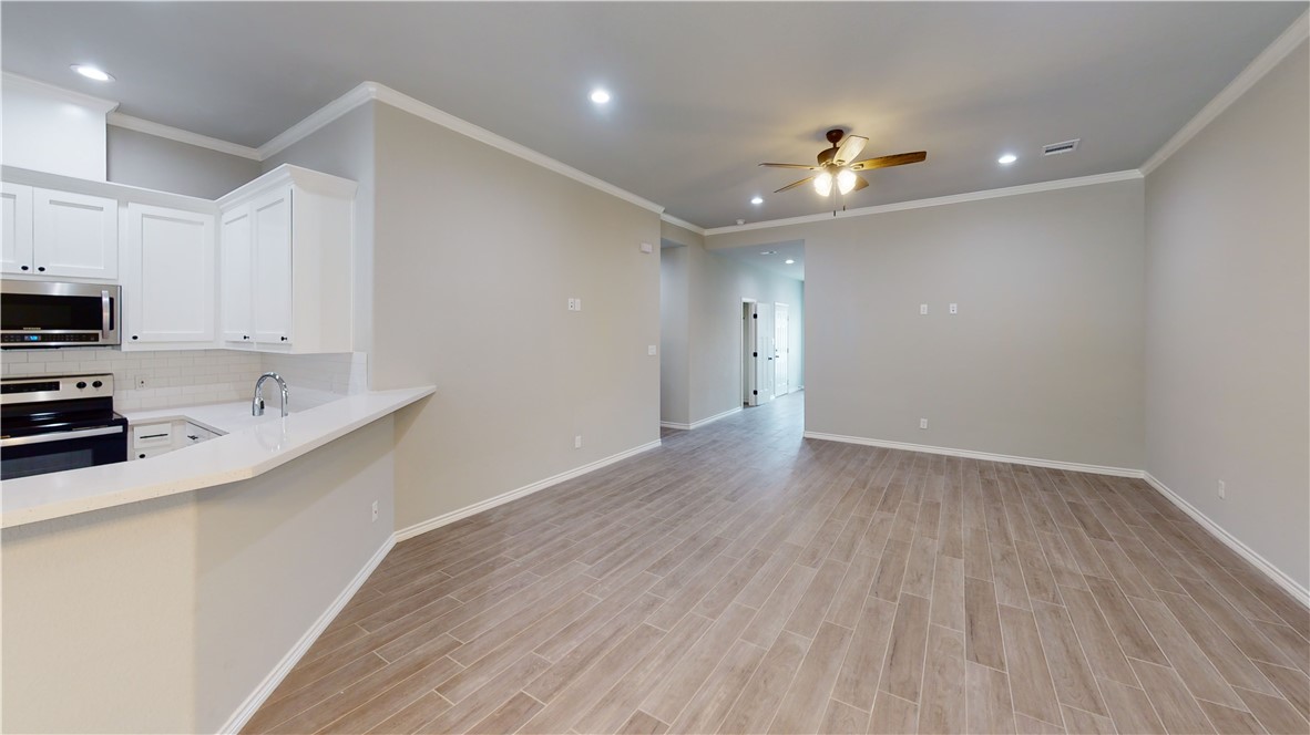 4015 Golden Eagle Drive, Unit B Bryan, TX 77808 - Photo 7 of 10