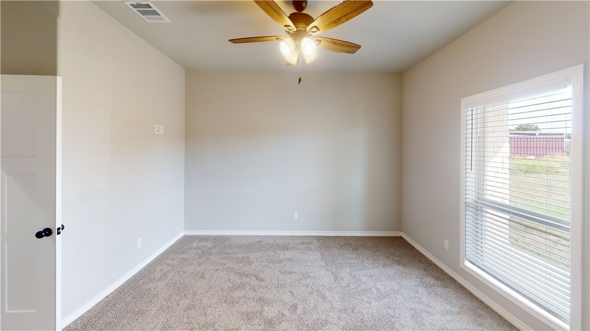 4015 Golden Eagle Drive, Unit B Bryan, TX 77808 - Photo 9 of 10