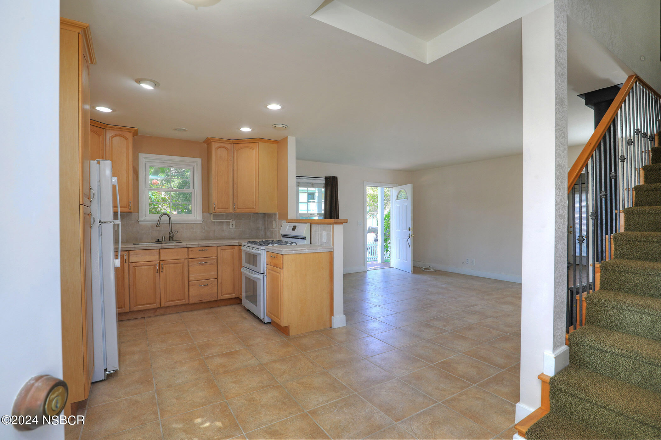 381 5th Street Solvang, CA 93463 - Photo 13 of 40 8