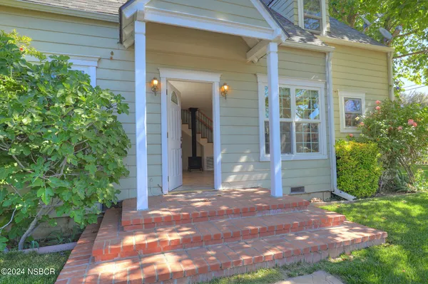 $1,235,000 | 381 5th Street, Solvang, CA 93463