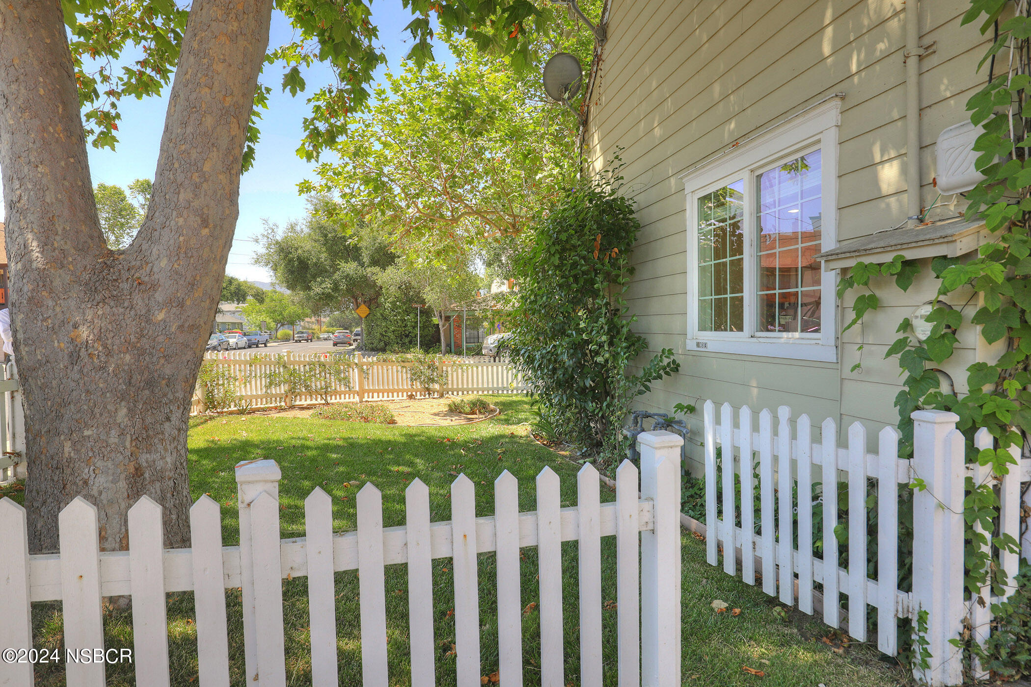 381 5th Street Solvang, CA 93463 - Photo 7 of 40 24