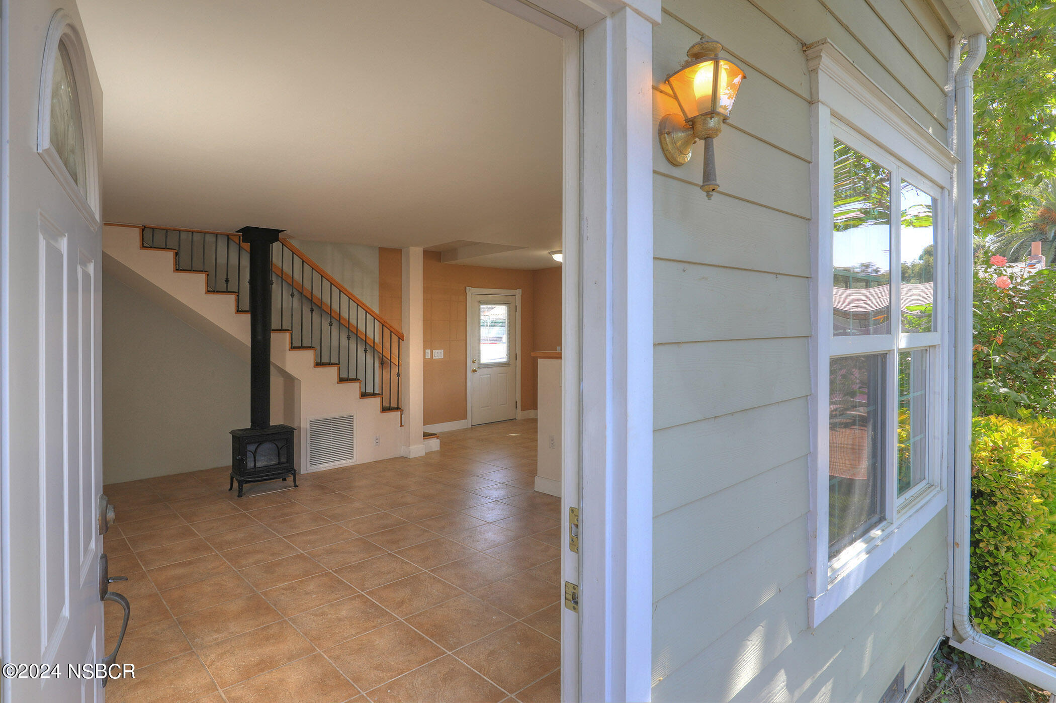 381 5th Street Solvang, CA 93463 - Photo 10 of 40 1