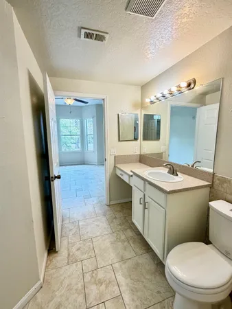 $159,900 | 2801 Chancellorsville Drive, Unit 925, Tallahassee, FL 32312