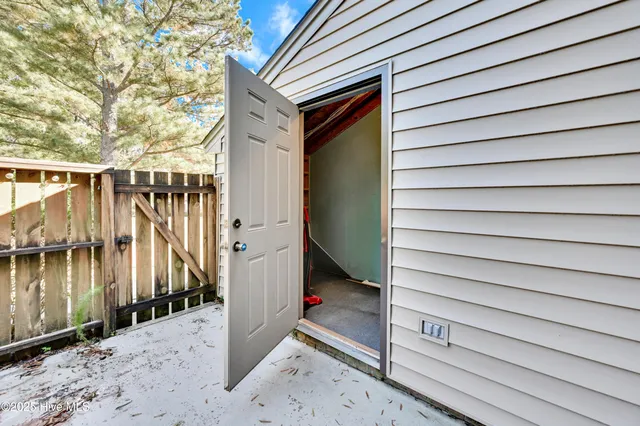 $200,000 | 115 Sunshine Lane, Unit C, Winterville, NC 28590