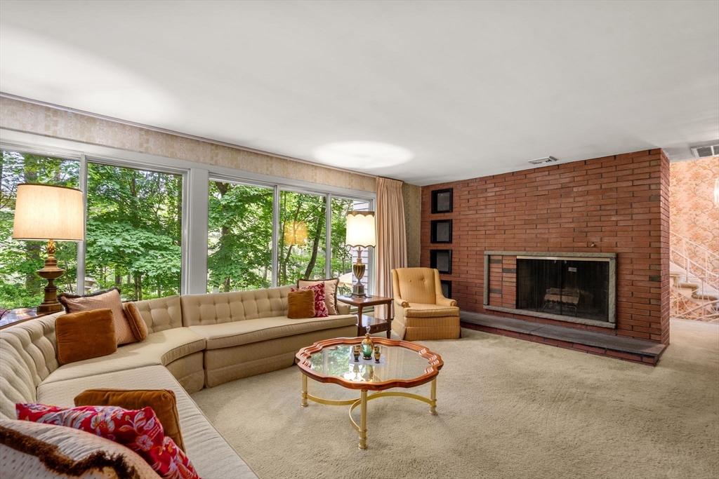 26 Arrowhead Road Weston, MA 02493 - Photo 3 of 28