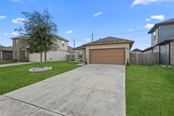 $2,000 | 5006 Fairwater Court, Richmond, TX 77469