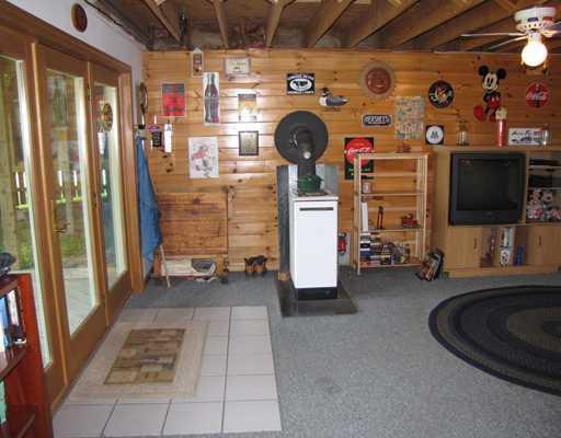 344 Gordon Road Readfield, ME 04355 - Photo 12 of 25 Den/Family/Great Room.