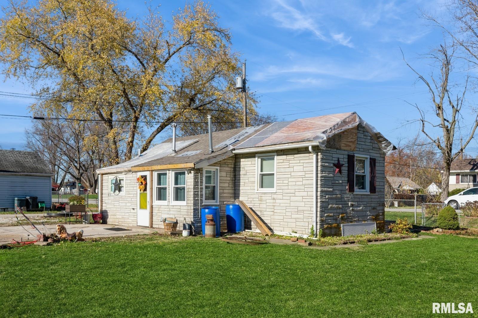 304 5th Street Hampton, IL 61256 - Photo 2 of 13 Gallery Image 2