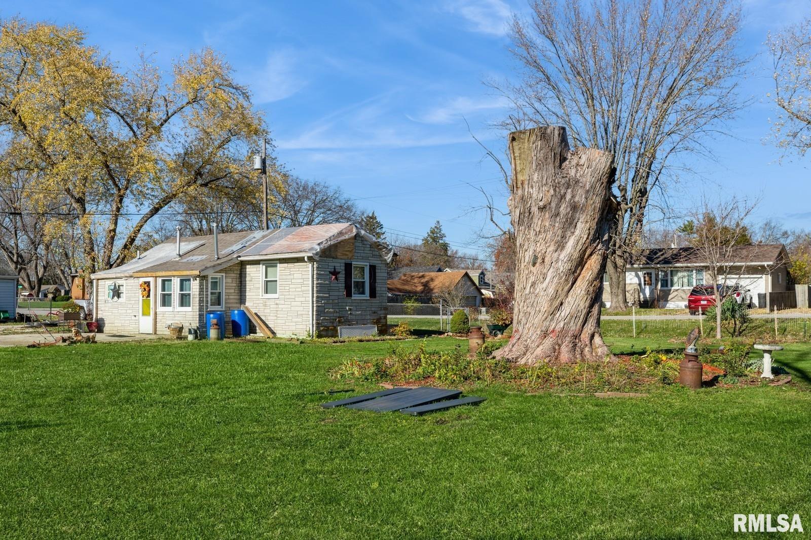 304 5th Street Hampton, IL 61256 - Photo 3 of 13 Gallery Image 3