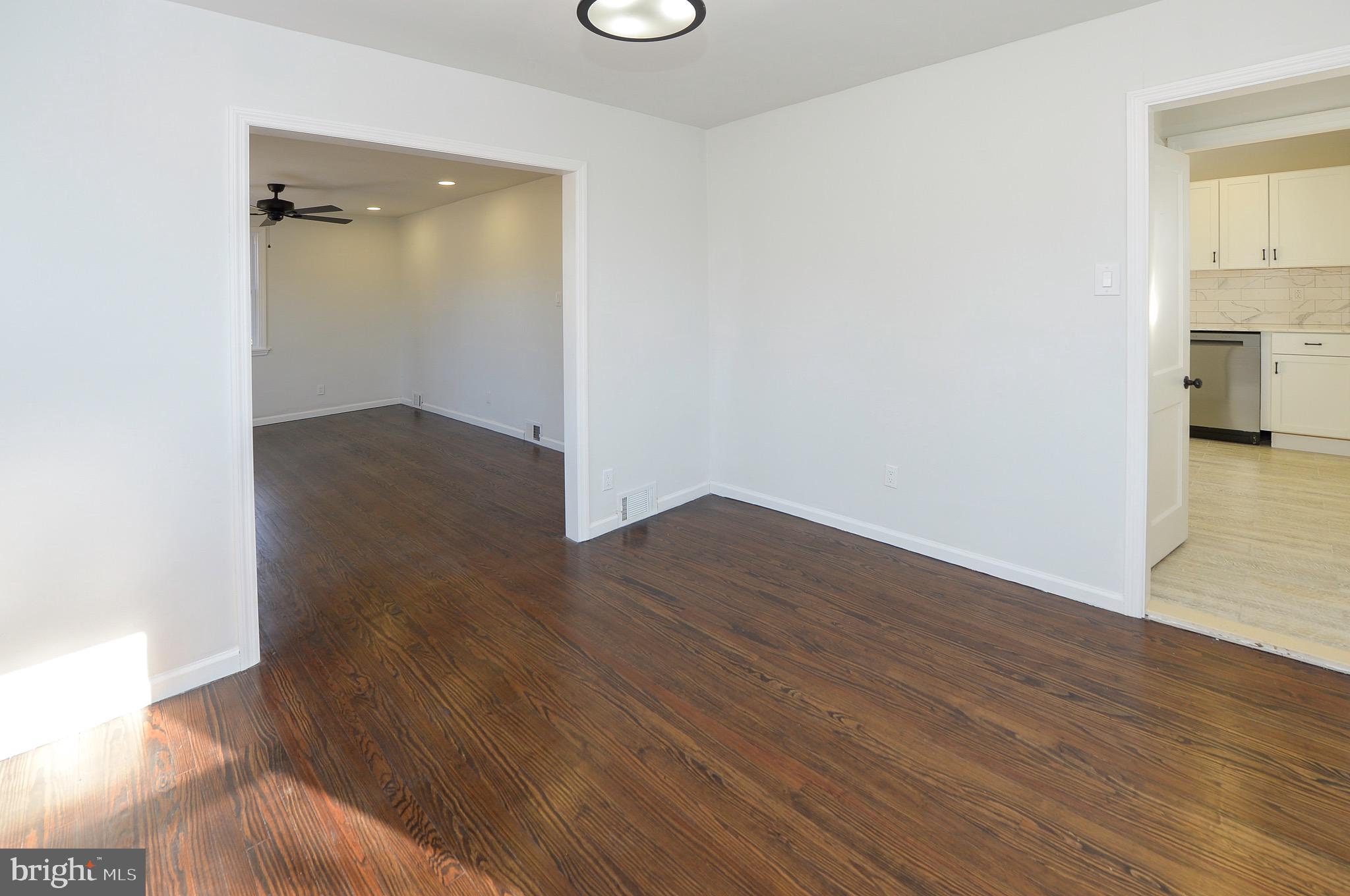 1287 Clements Bridge Road Woodbury, NJ 08096 - Photo 16 of 38 Dining room