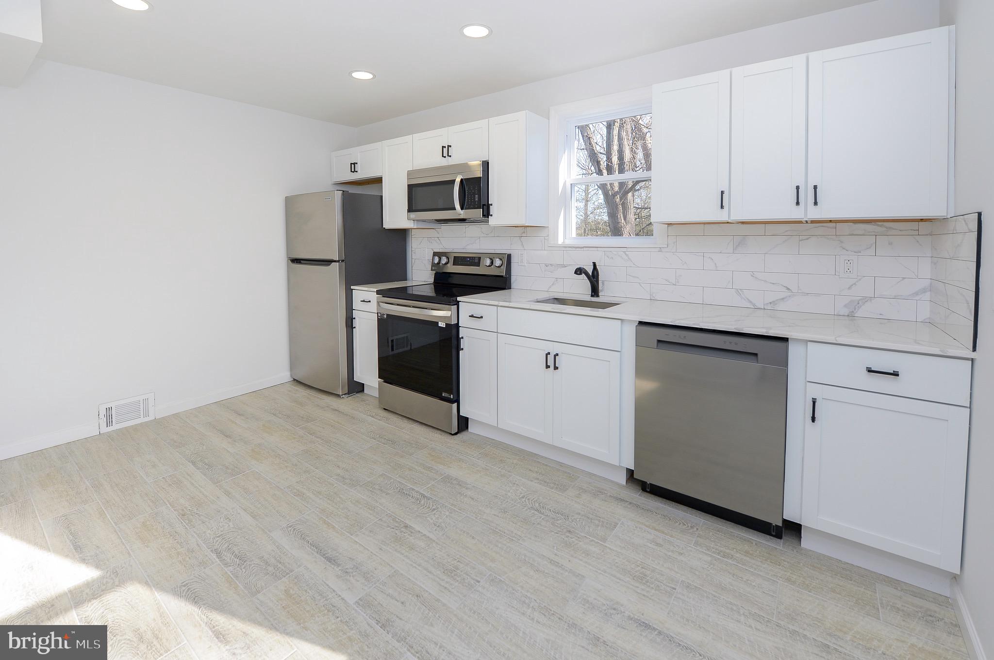 1287 Clements Bridge Road Woodbury, NJ 08096 - Photo 19 of 38 Kitchen