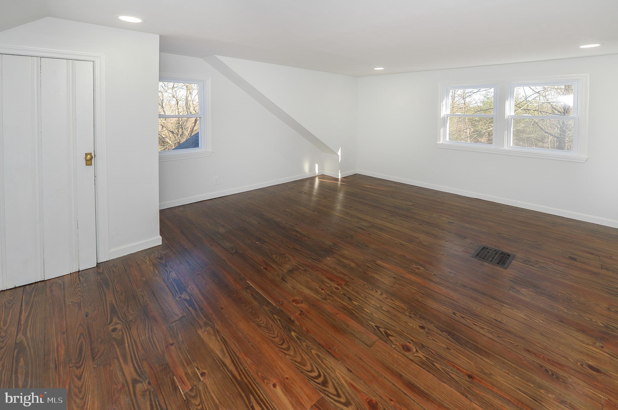 1287 Clements Bridge Road Woodbury, NJ 08096 - Photo 34 of 38 Primary bedroom