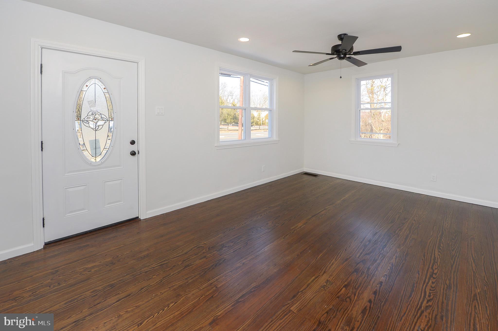 1287 Clements Bridge Road Woodbury, NJ 08096 - Photo 8 of 38