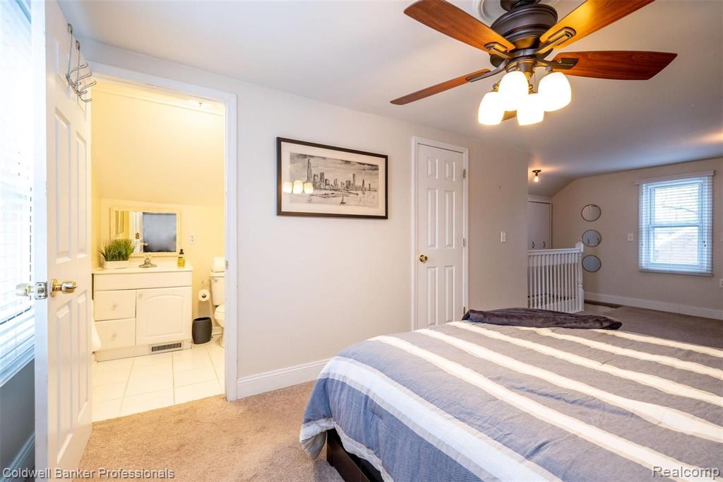 1089 Cambridge Road Berkley, MI 48072 - Photo 24 of 34