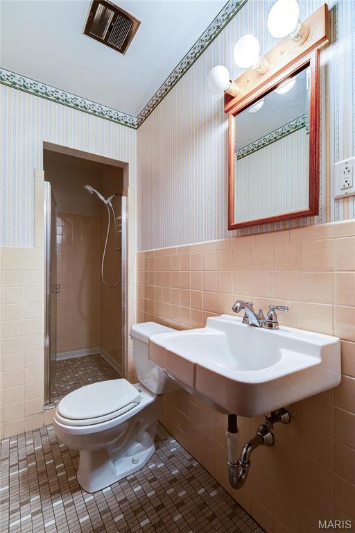6501 Howdershell Road Hazelwood, MO 63042 - Photo 20 of 30 Gallery Image 20