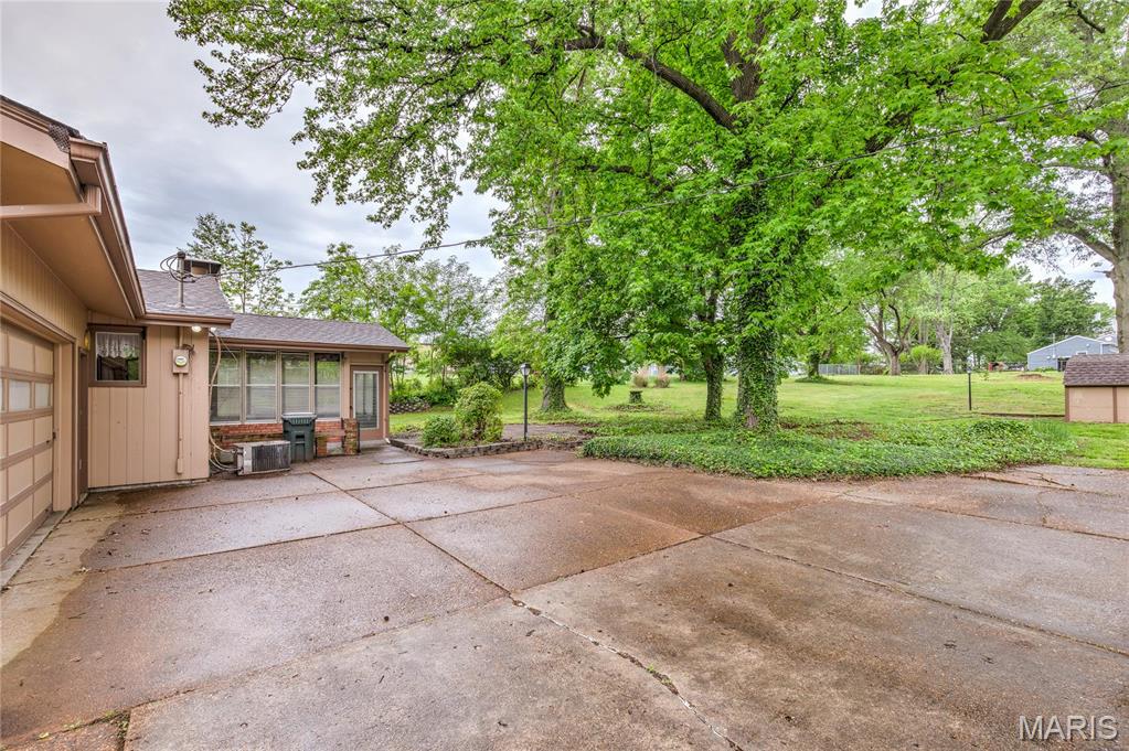 6501 Howdershell Road Hazelwood, MO 63042 - Photo 25 of 30 Gallery Image 25