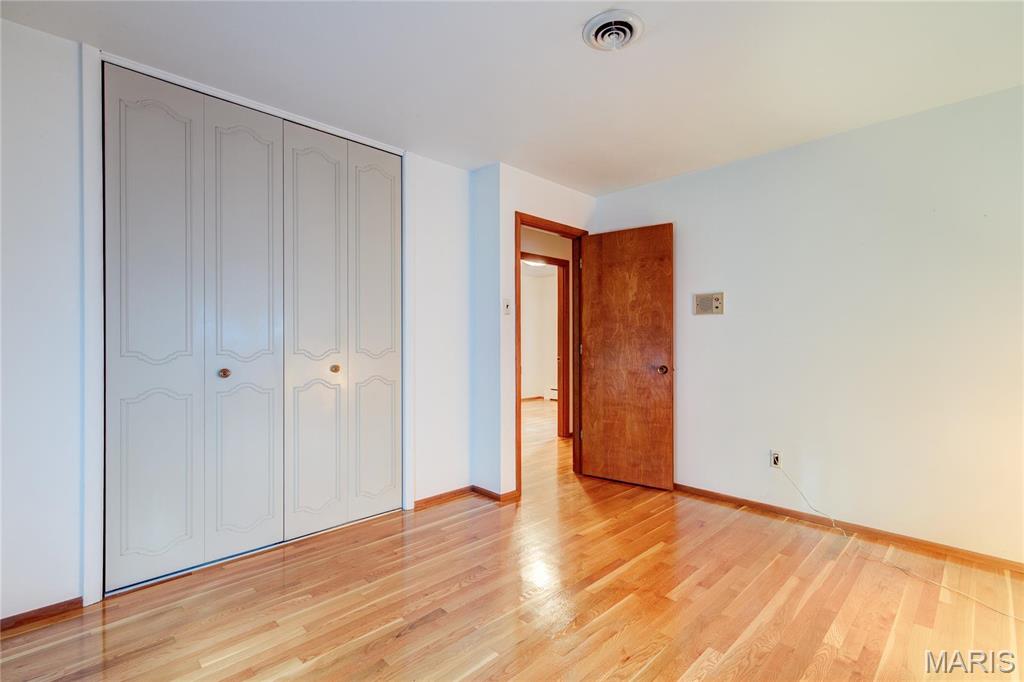 6501 Howdershell Road Hazelwood, MO 63042 - Photo 6 of 30 Gallery Image 6