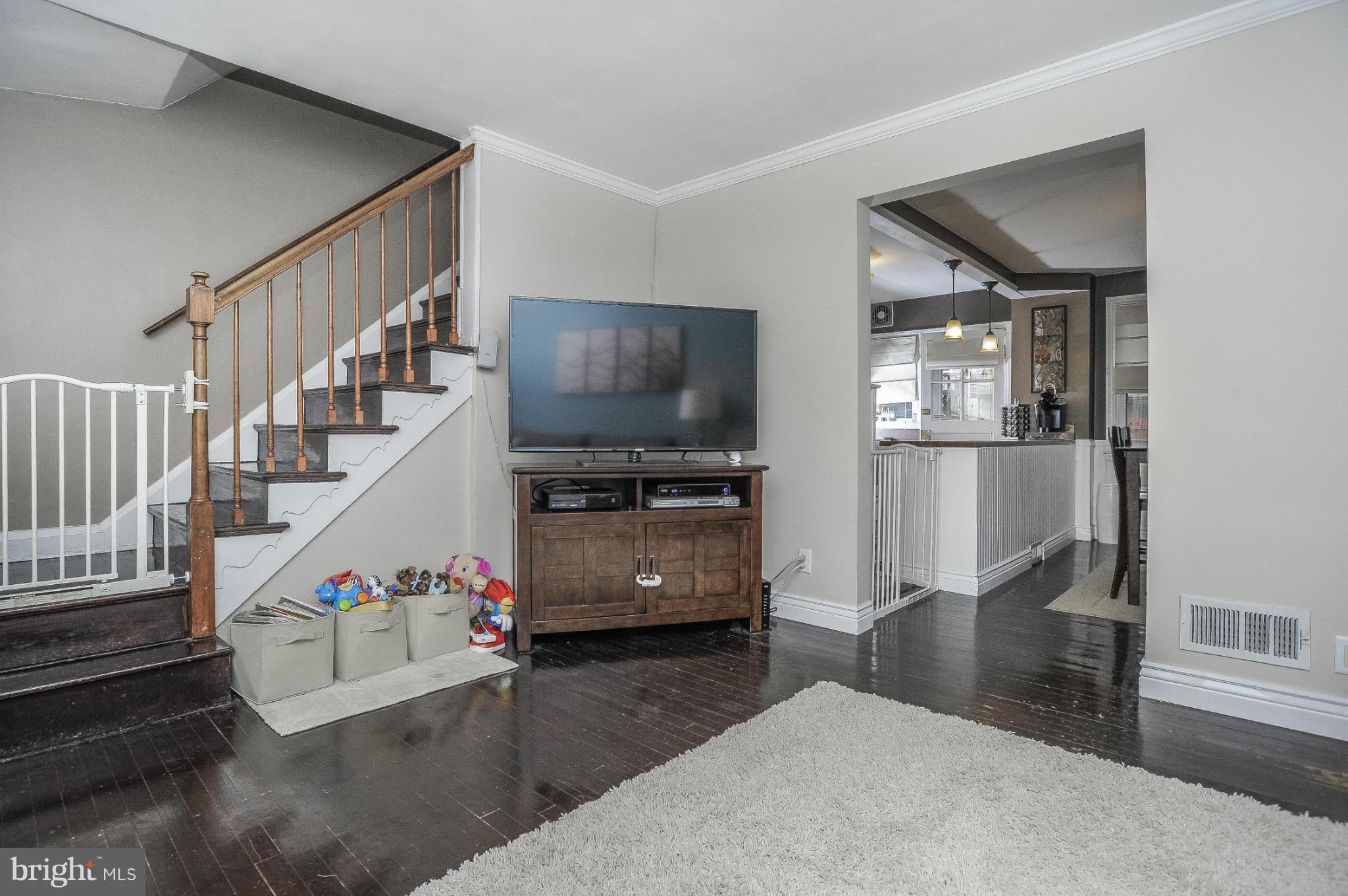 8666 Rock Oak Road Baltimore, MD 21234 - Photo 14 of 30 Stairs to upper level