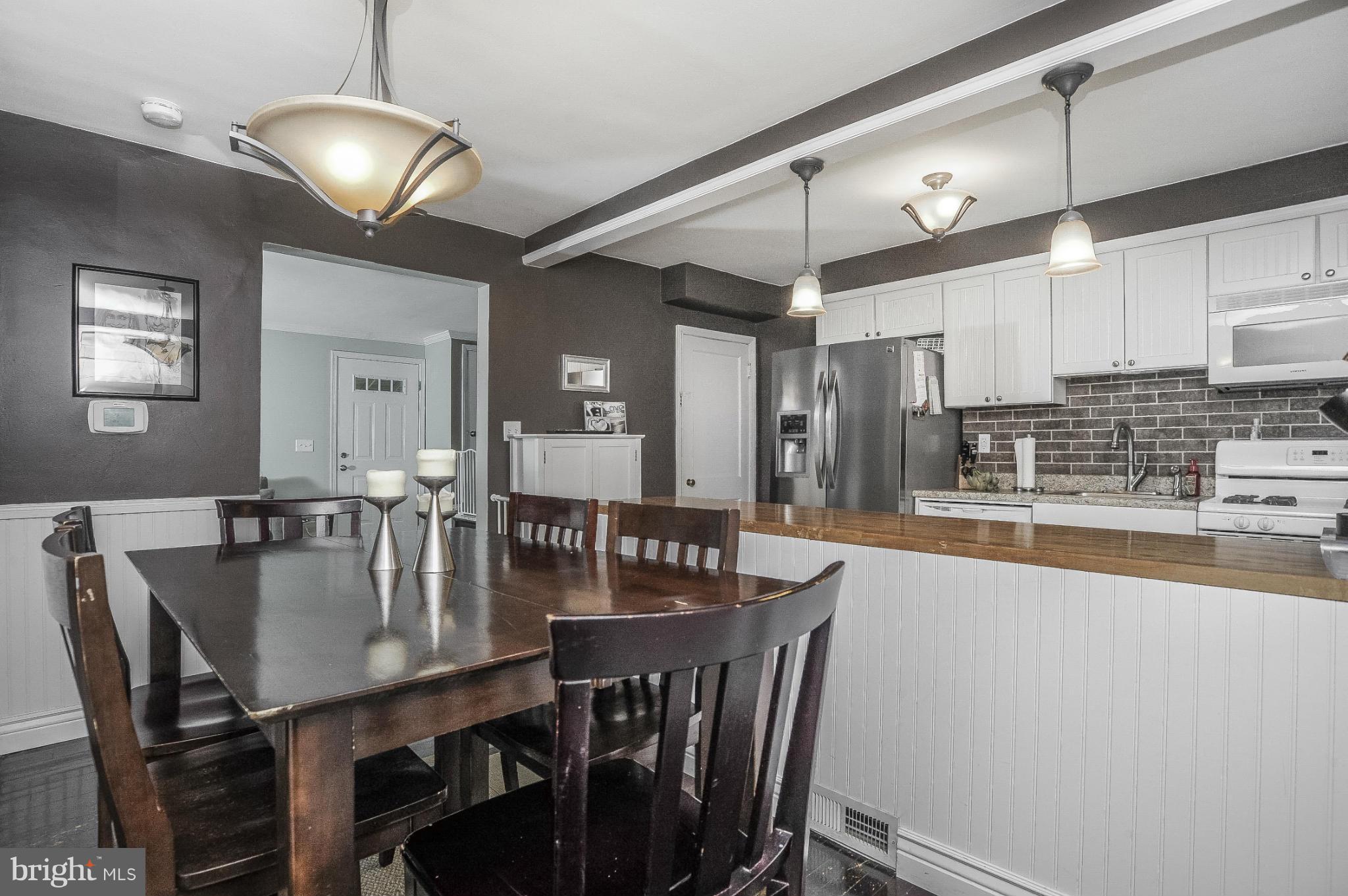 8666 Rock Oak Road Baltimore, MD 21234 - Photo 3 of 30 Dining Room