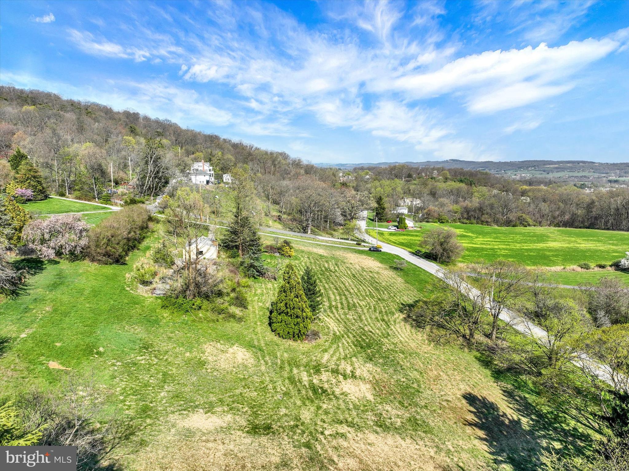3923 Ridgewood Road York, PA 17406 - Photo 3 of 8
