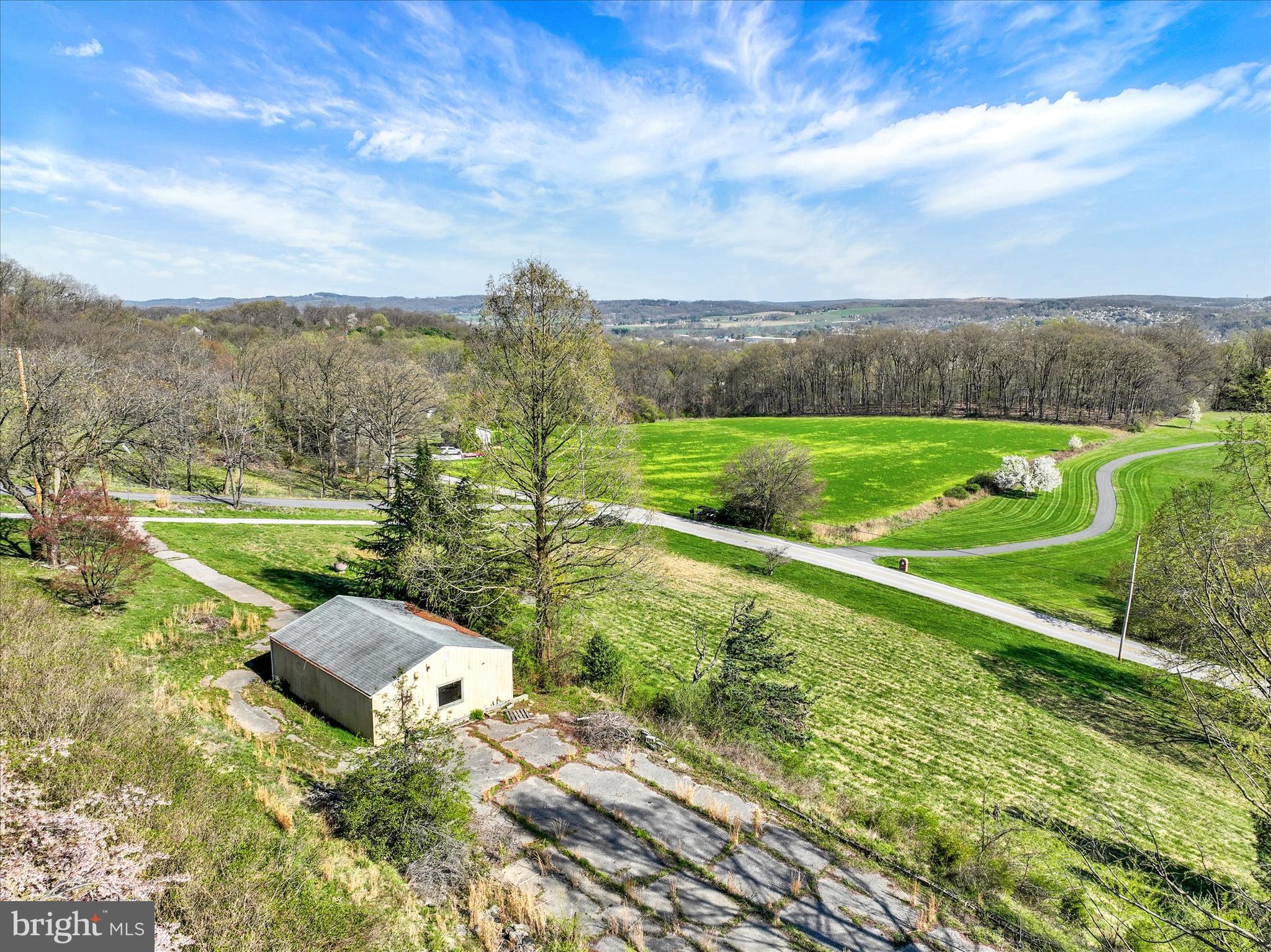 3923 Ridgewood Road York, PA 17406 - Photo 4 of 8