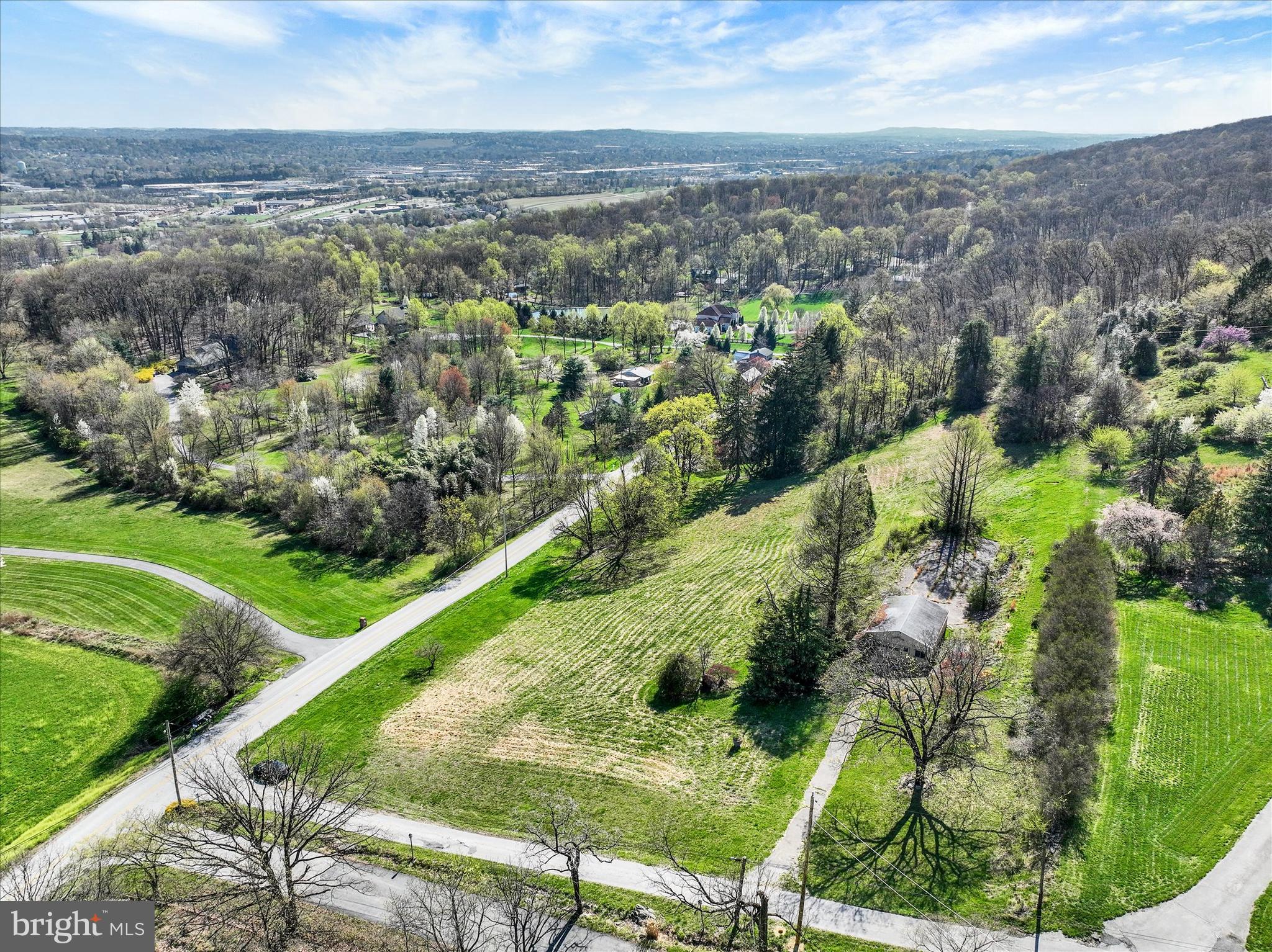 3923 Ridgewood Road York, PA 17406 - Photo 7 of 8