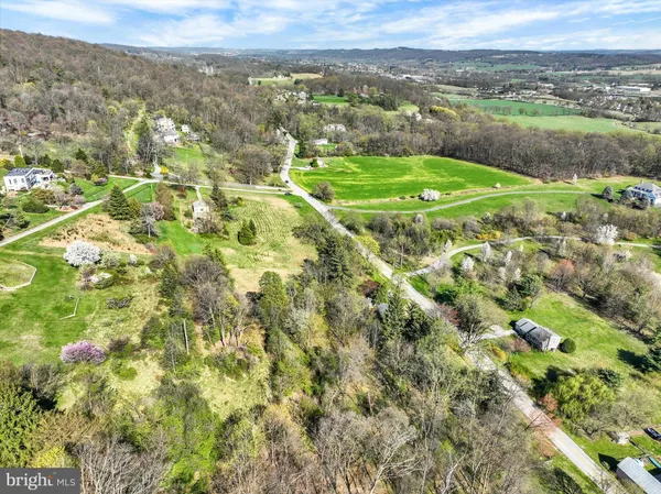 $225,000 | 3923 Ridgewood Road, York, PA 17406