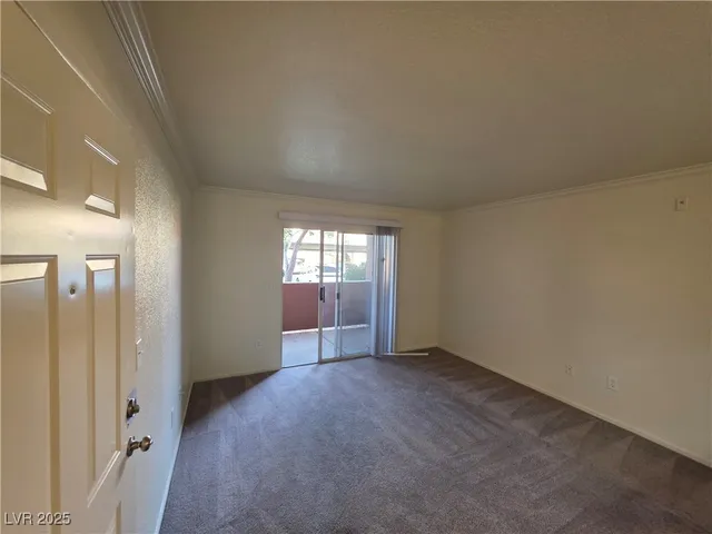 $975 | 8101 West Flamingo Road, Unit 1073, Las Vegas, NV 89147
