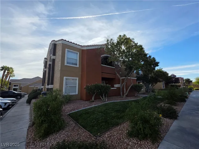 $975 | 8101 West Flamingo Road, Unit 1073, Las Vegas, NV 89147