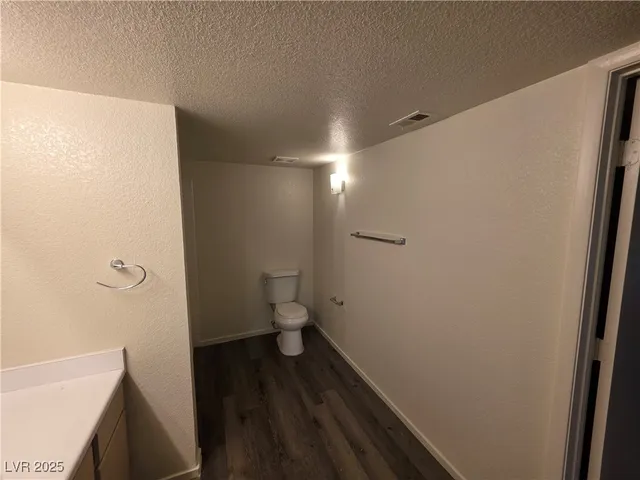 $975 | 8101 West Flamingo Road, Unit 1073, Las Vegas, NV 89147