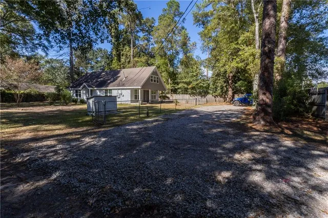 $1,900 | Undisclosed Address, Lacombe, LA 70445