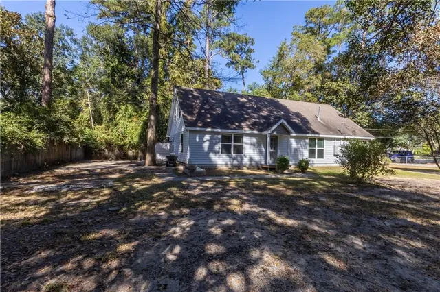 $1,900 | Undisclosed Address, Lacombe, LA 70445