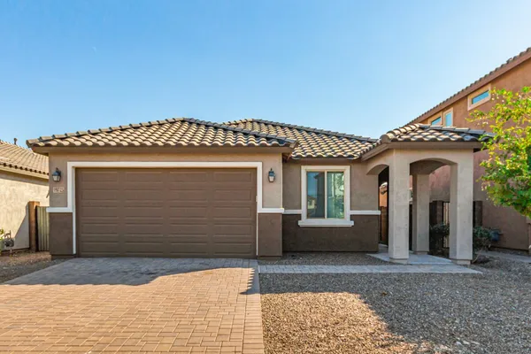 $2,195 | 19725 West Rancho Drive, Litchfield Park, AZ 85340