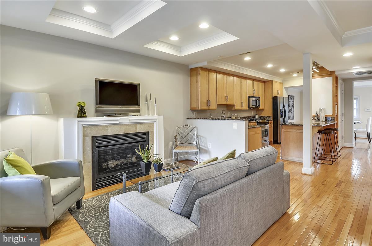 1739 D Street Southeast Washington, DC 20003 - Photo 5 of 30 Open & Flexible